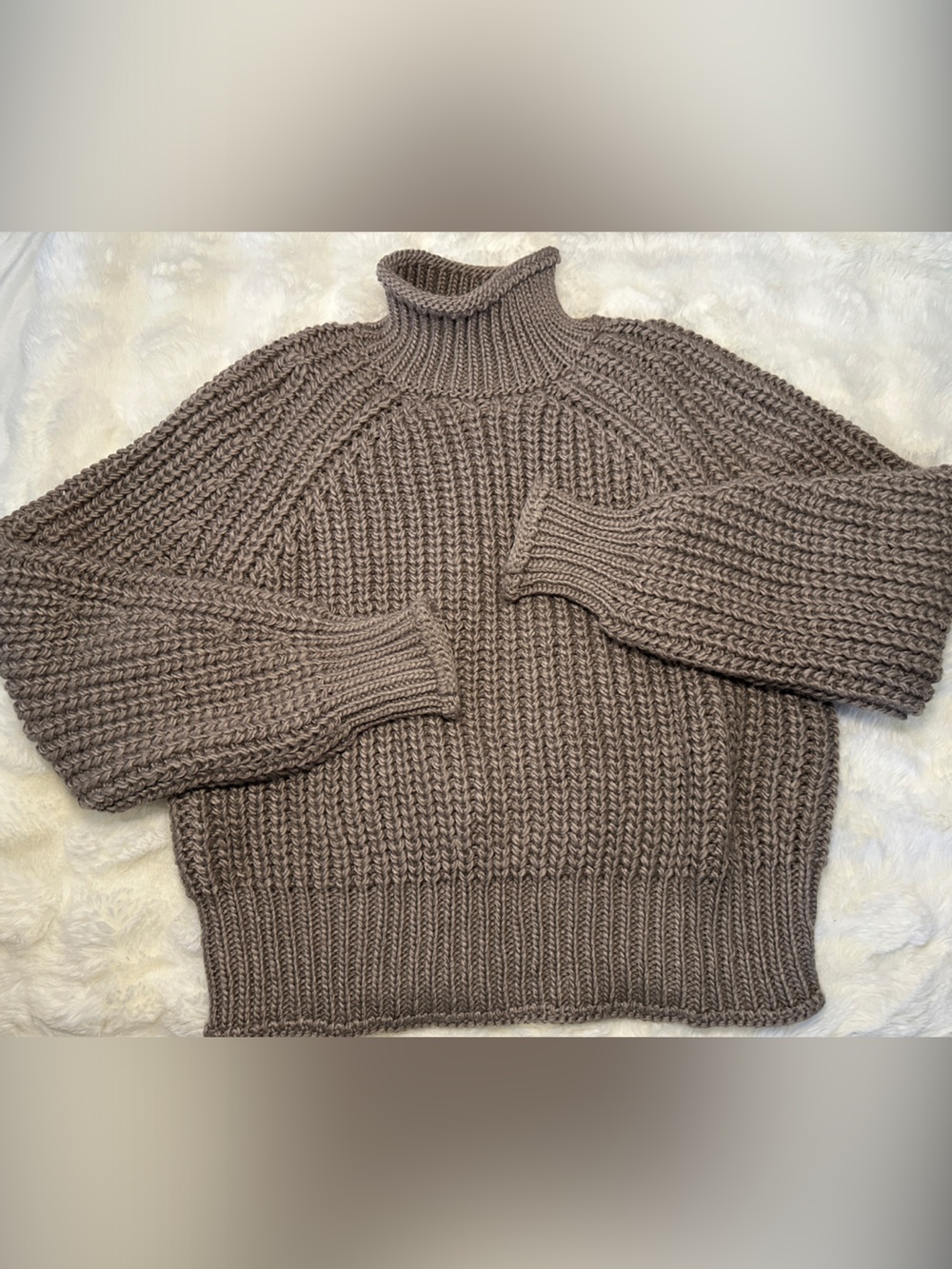 H&M Ribbed Knit Turtleneck Sweater in Taupe Brown